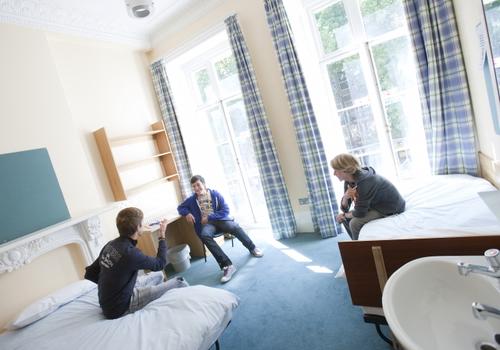 Accommodation commun room